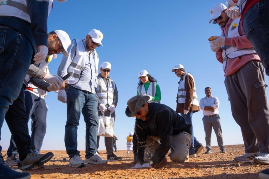 ضمن مبادرة "لتنمو".. زراعة 2000 شتلة في محمية الملك عبدالعزيز