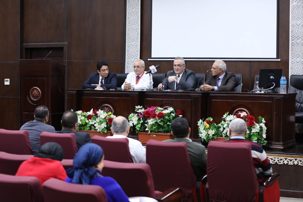 الصحة تعلن معهد القلب أجرى 100 حالة لزراعة صمام القلب الأورطى باستخدام تقنية القسطرة TAVI