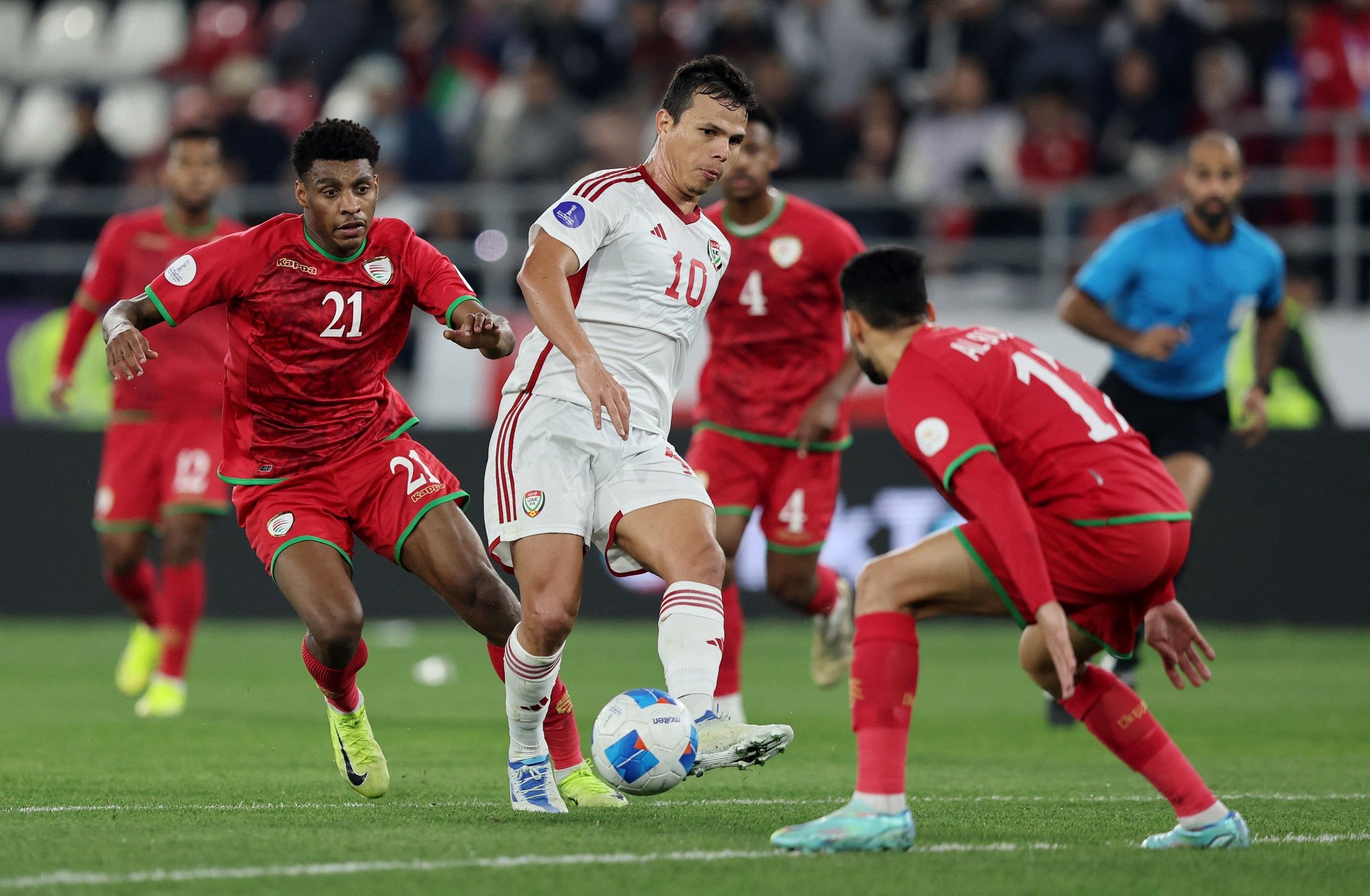 الامارات | في الكويت وأمام عمان.. ركلات جزاء ضائعة عصفت بـ “الأبيض" في نهائي خليجي "23" واخرجته في "26"