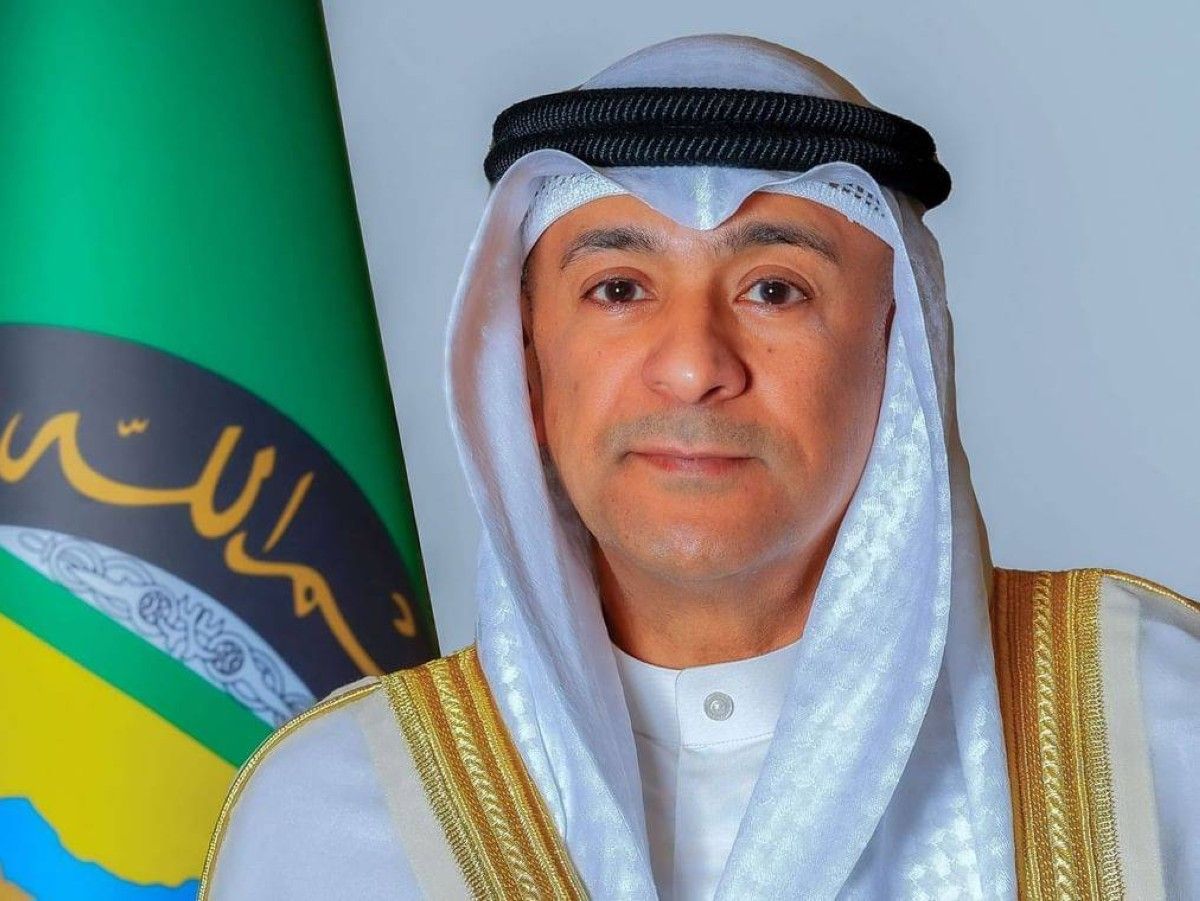 الخليج اليوم .. الأمين العام لمجلس التعاون يؤكد دعم دول المجلس استقرار الوضع في لبنان