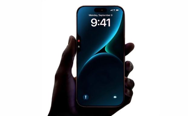 تكنولوجيا: ابل تدعم هاتف iPhone 17 القادم بترقية في معدل تحديث إطارات الشاشة