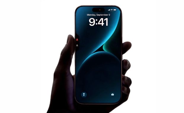 تكنولوجيا: ابل تدعم هاتف iPhone 17 القادم بترقية في معدل تحديث إطارات الشاشة