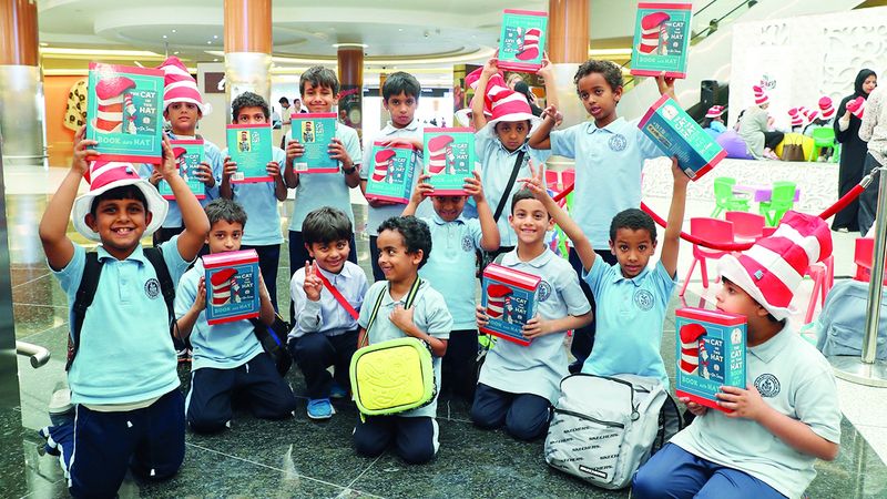 الامارات | طلبة وخريجون يعزفون عن لغة الضاد.. وتربويون يؤكدون أن تعزيز «العربية» يبدأ من الأسرة