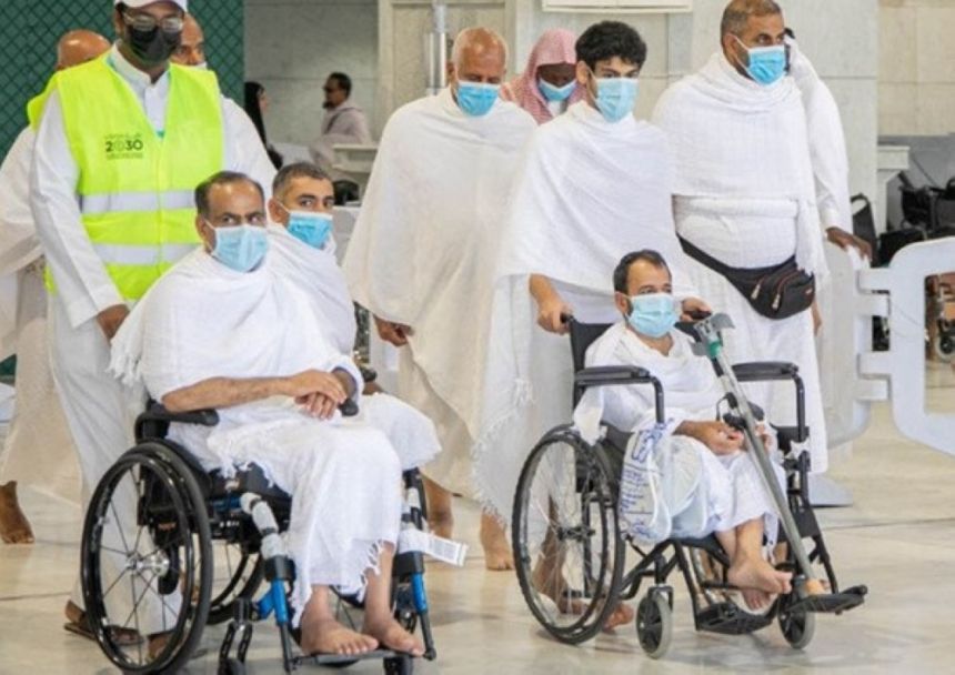 "عون الحرم".. مبادرة مبتكرة لخدمة ذوي الإعاقة داخل المسجد الحرام