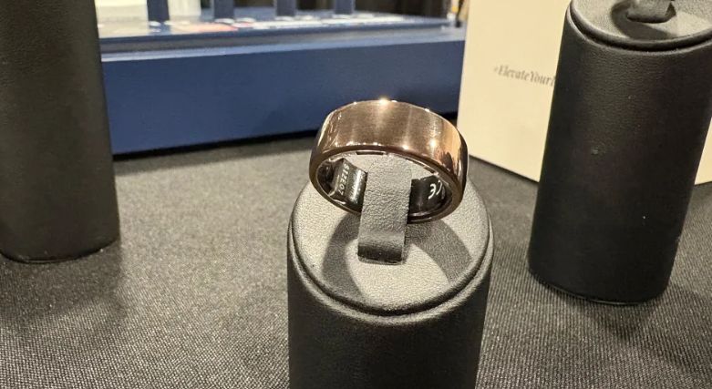 تكنولوجيا: خاتم Circular الذكي الجديد مزود بجهاز تخطيط كهربية القلب (ECG) مُدمج وتصميم أنيق #CES2025