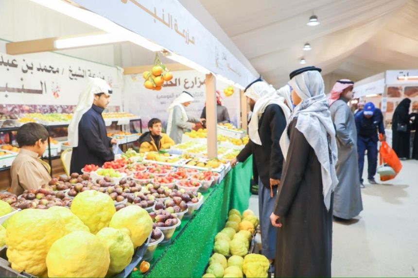 صور| 20 صنفًا من أجود الأنواع تُزيّن مهرجان الحريق للحمضيات