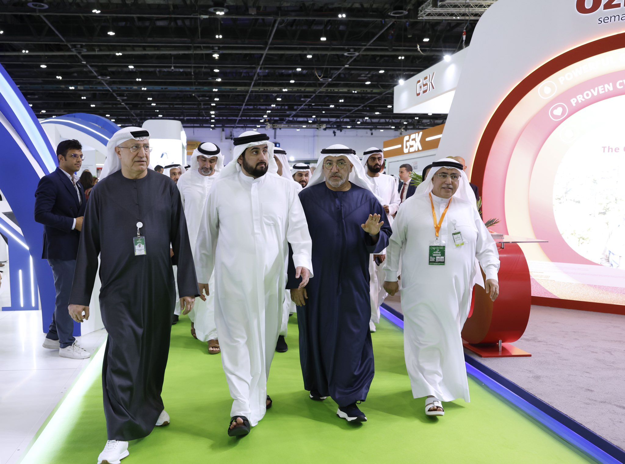 الامارات | أحمد بن محمد:  دبي تعزز مكانتها كمنصة دولية لعرض أحدث ابتكارات الصيدلة