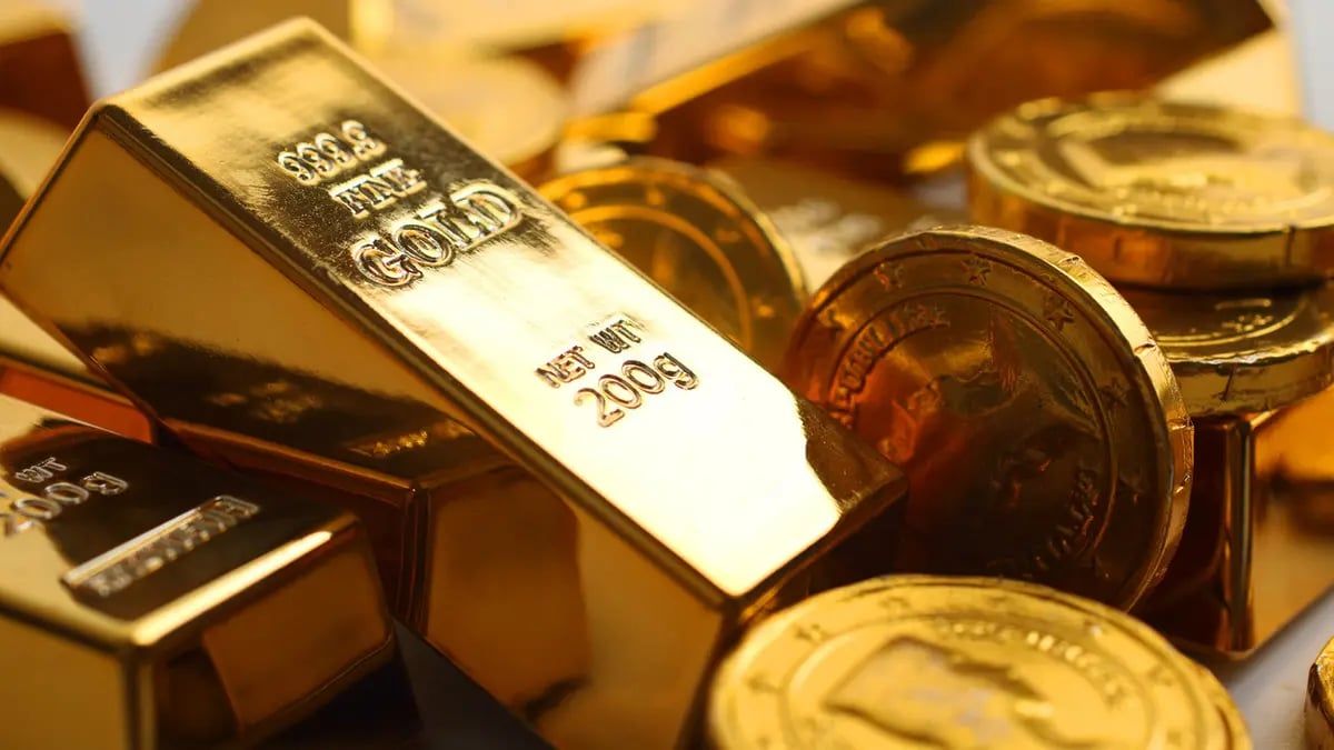 الذهب ينخفض مع ارتفاع عوائد سندات الخزانة الأمريكية