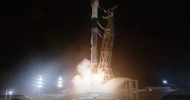 تكنولوجيا: SpaceX تطلق 21 قمرًا صناعيًا من Starlink إلى المدار