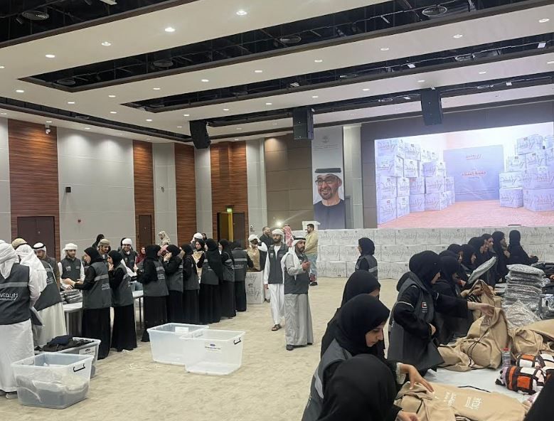 الامارات | "زايد الإنسانية" تواصل تقديم المساعدات الإغاثية لأهالي غزة