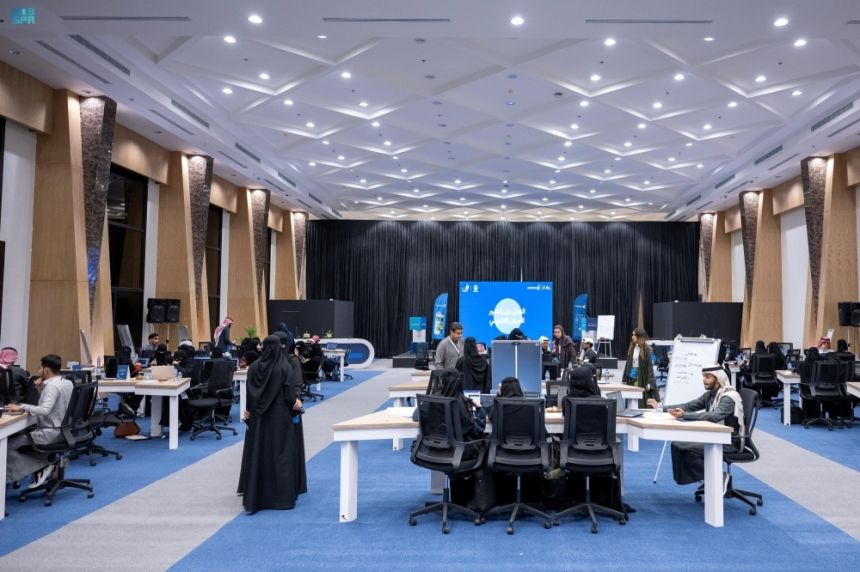 للباحثين عن وظائف.. أكثر من 15 ألف زائر لملتقى "فرصتي" في بريدة