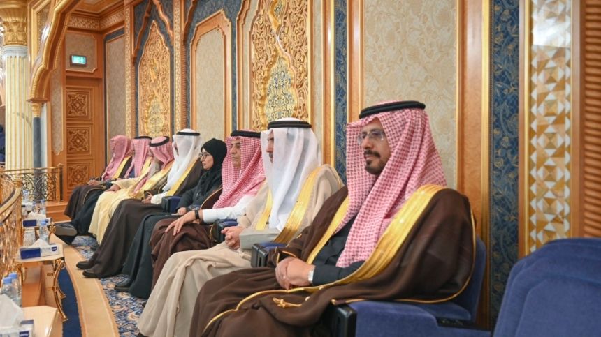 وزير النقل أمام "الشورى": شبكة الطرق بالمملكة الأولى عالميًا في الترابط والانتشار