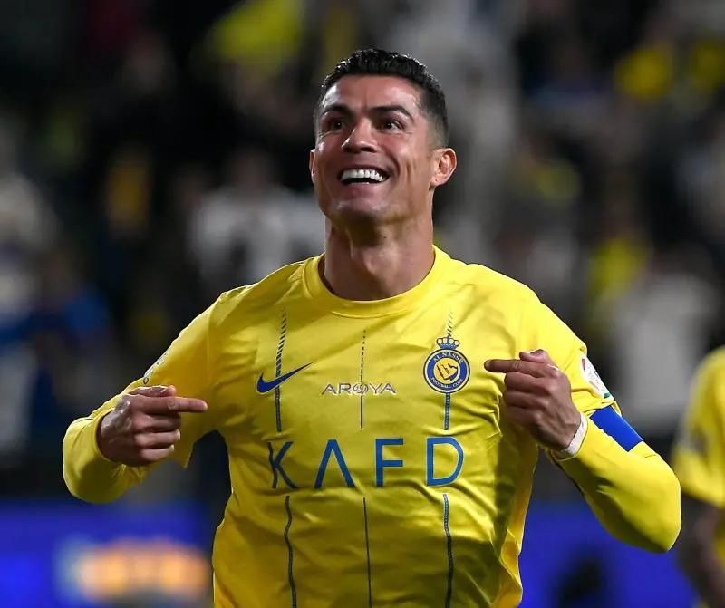الامارات | "زامر الحي لا يطرب".. رونالدو يكشف عن إعجاب ابنه بلاعب غيره