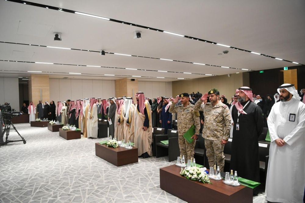"التواصل الحضاري" يناقش أهمية المشاركات الدولية وتعزيز مكانة المملكة
