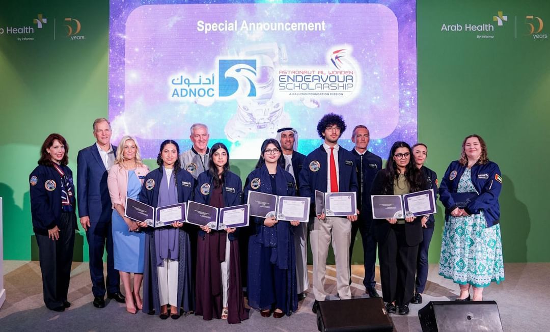 الامارات | منحة رائد الفضاء آل وردن إنديفور تذهب لفريق طلابي إماراتي