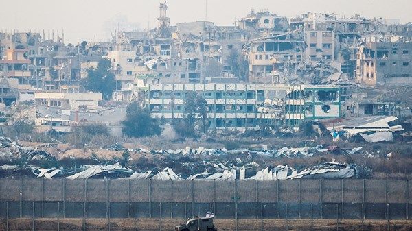 المتحدث باسم بلدية غزة لـ«الاتحاد»: 42 مليون طن مخلفات الحرب ونحتاج عامين لإزالتها