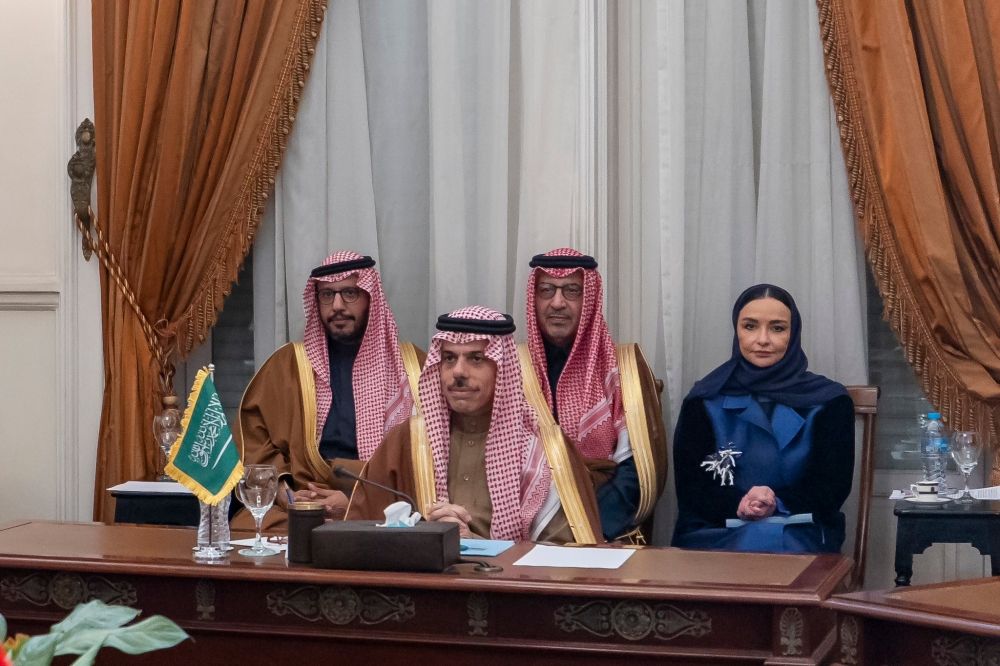 وزير الخارجية يشارك في اجتماع السداسية العربية التشاوري