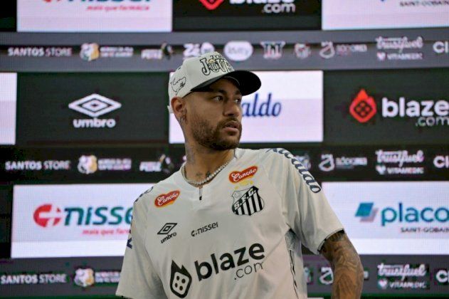 عودة نيمار إلى بلده تذكير بآمال لم تتحقق