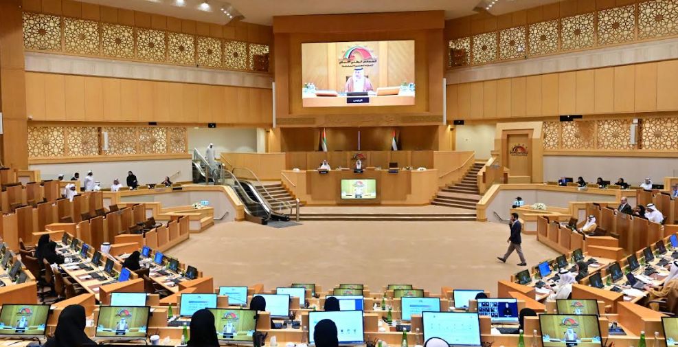 الامارات | "الوطني" يناقش تحديات عمل "الأم العاملة"  المعيلة لأطفال دون سن المدرسة وأصحاب همم