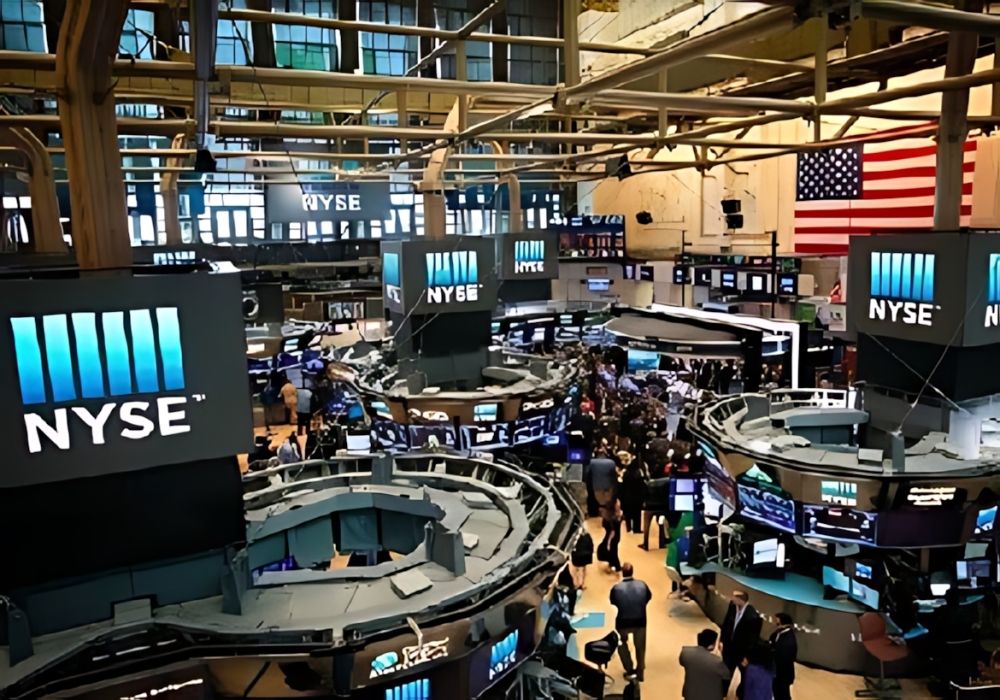 ارتفاع داو جونز.. تباين أداء الأسهم الأمريكية في مستهل التعاملات