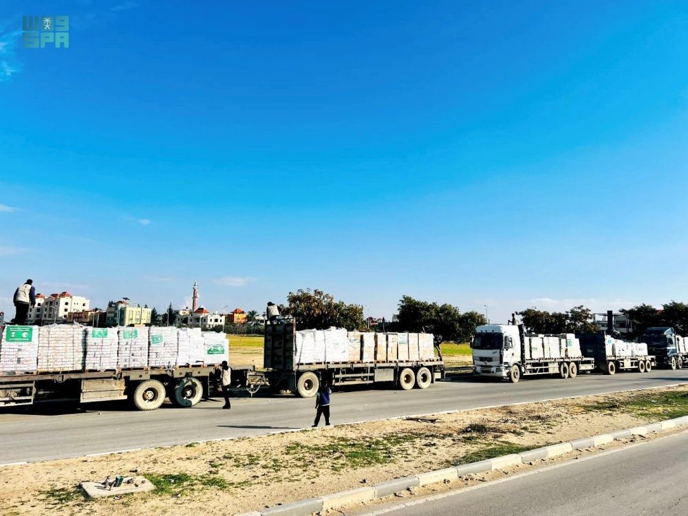 صور | وصول قوافل إغاثية سعودية جديدة إلى جنوب قطاع غزة