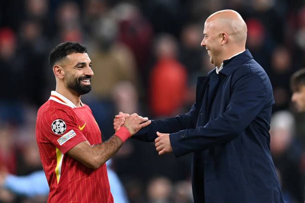 الامارات | مدرب ليفربول يشبّه محمد صلاح بهذا اللاعب الأسطوري.. "لياقة وذهنية وتواضع"
