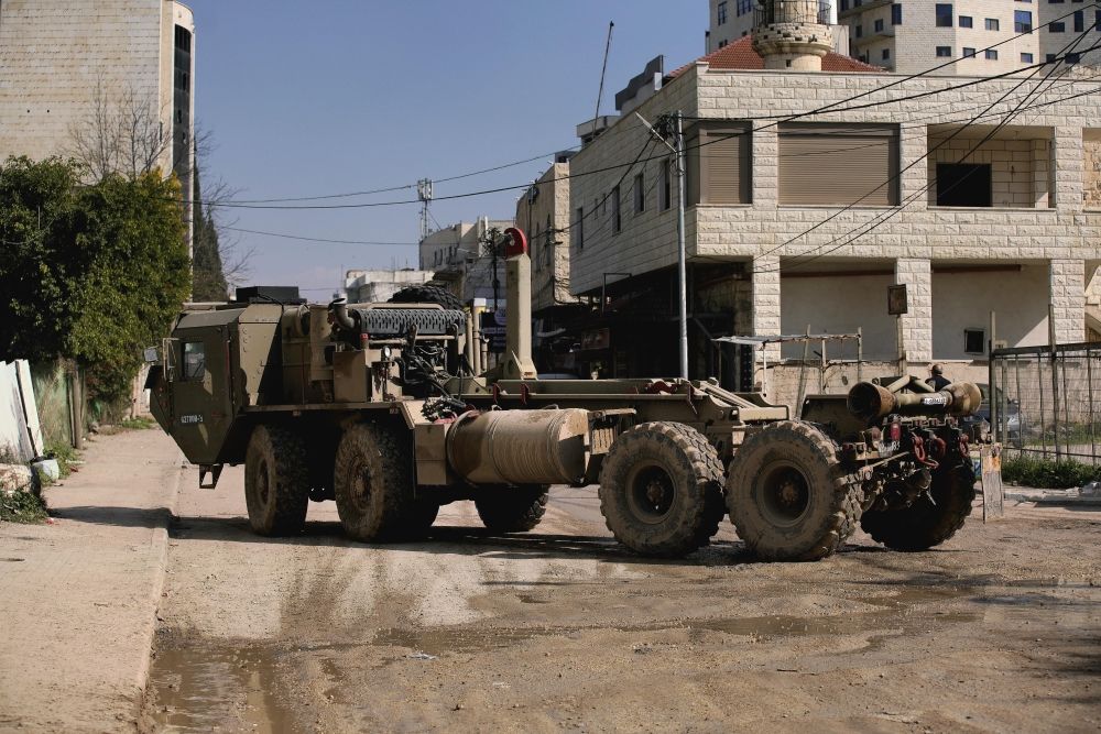 إصابة 3 فلسطينيين برصاص الاحتلال الإسرائيلي في الضفة الغربية