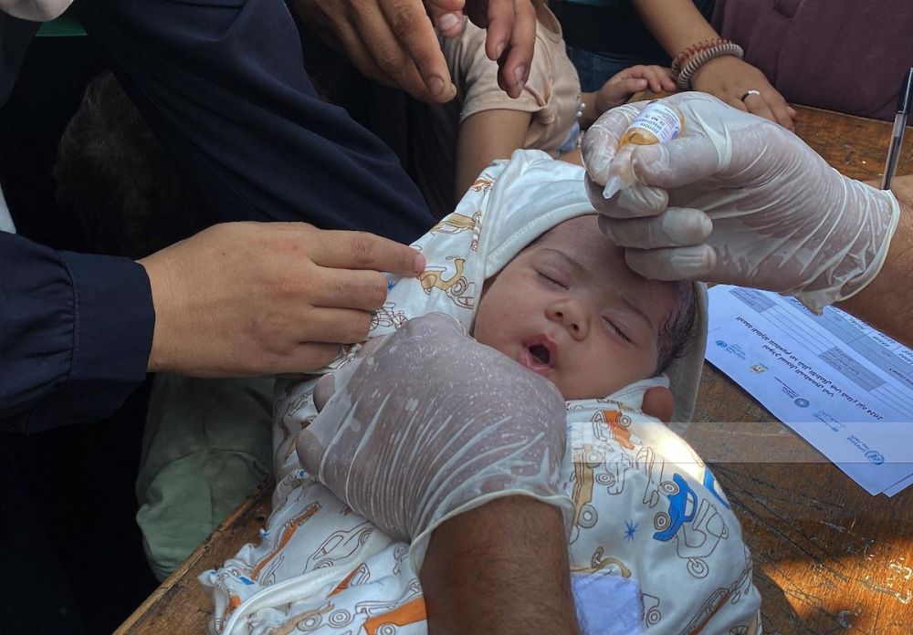 تستهدف 591 ألفًا.. استئناف حملة تطعيم شلل الأطفال في قطاع غزة