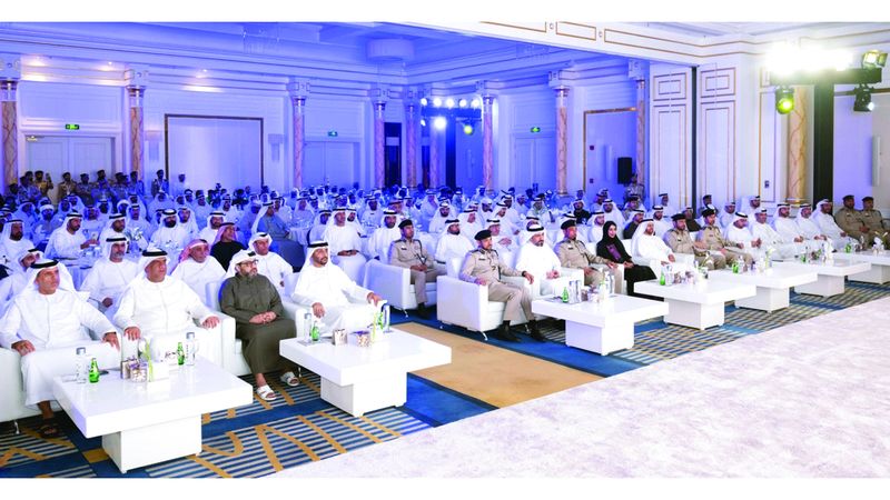 الامارات | شرطة الشارقة تستجيب لاستغاثة طفل: «ساعدوا أمي.. إنها ليست بخير»
