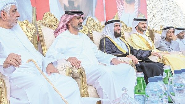 عمار بن حميد ونهيان بن مبارك يحضران أفراح الشامسي والنعيمي