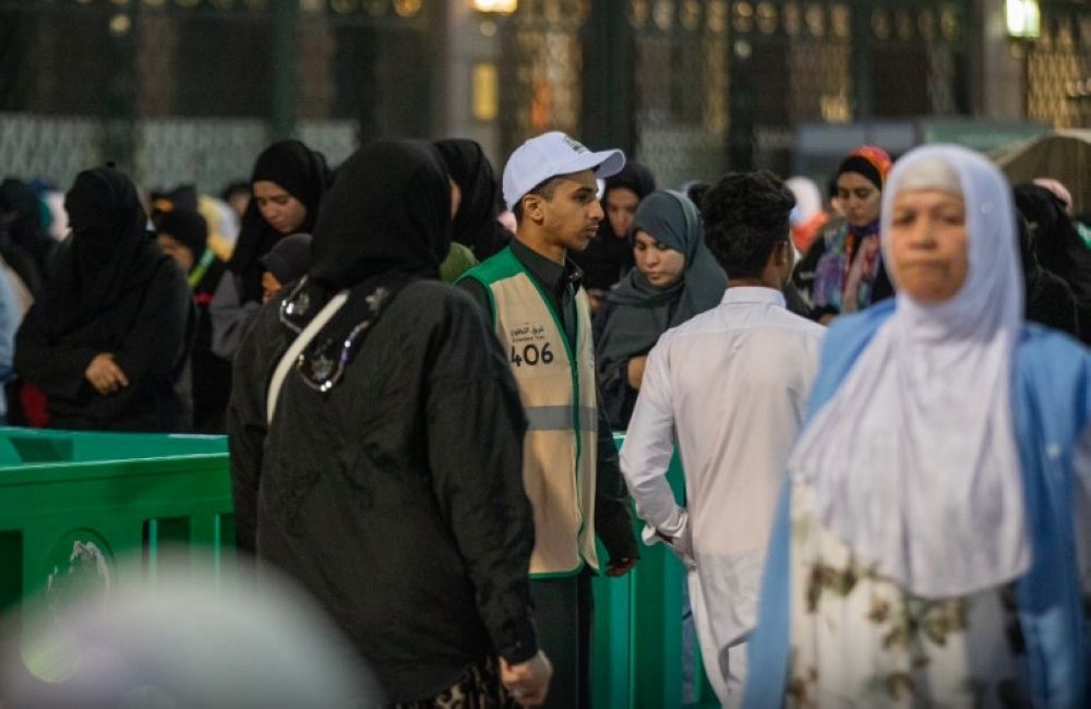 خلال شهر رمضان.. فتح باب التطوع بالحرمين الشريفين للرجال والنساء