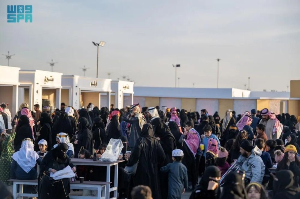 قرية "ذاكرة الأرض" تعزز الحراك الاقتصادي للأسر المنتجة في تبوك