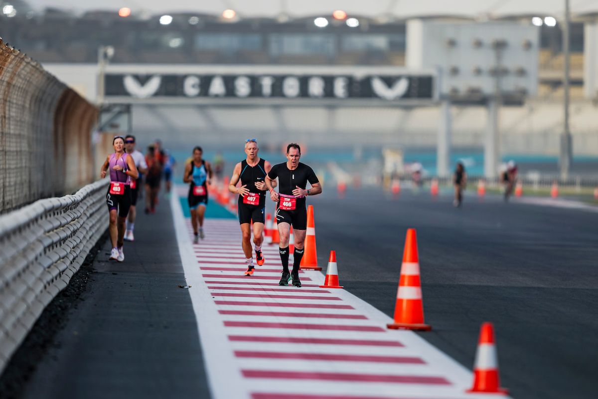 الامارات | حلبة مرسى ياس تستضيف 1300 مشارك في سباق ترايثلون ياس
