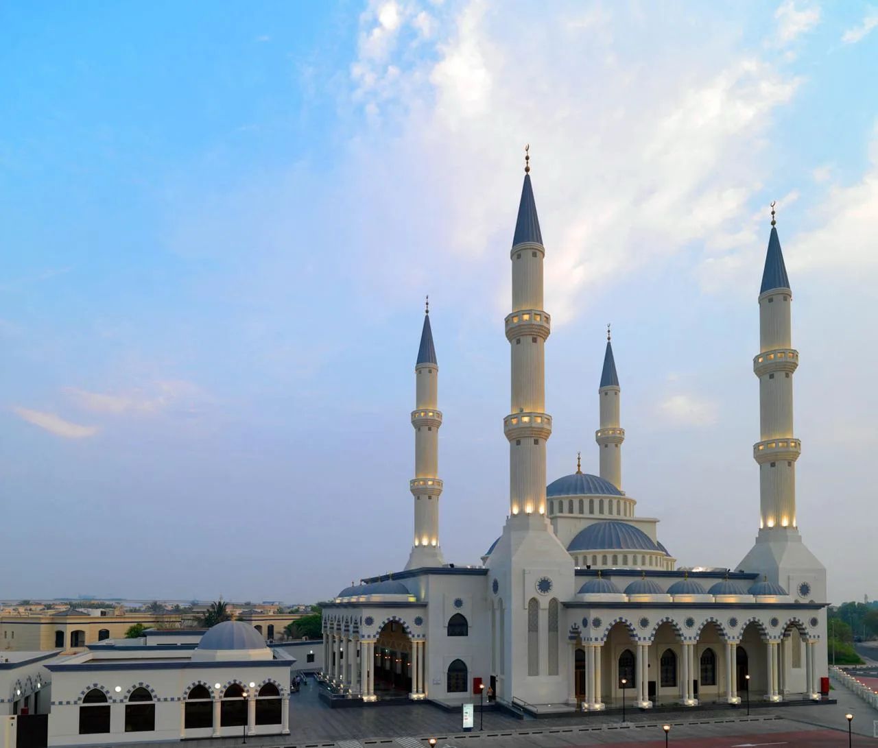 الامارات | مسجد ومركز الفاروق عمر بن الخطاب يحيي شهر رمضان بفعاليات دينية وخيرية متنوعة