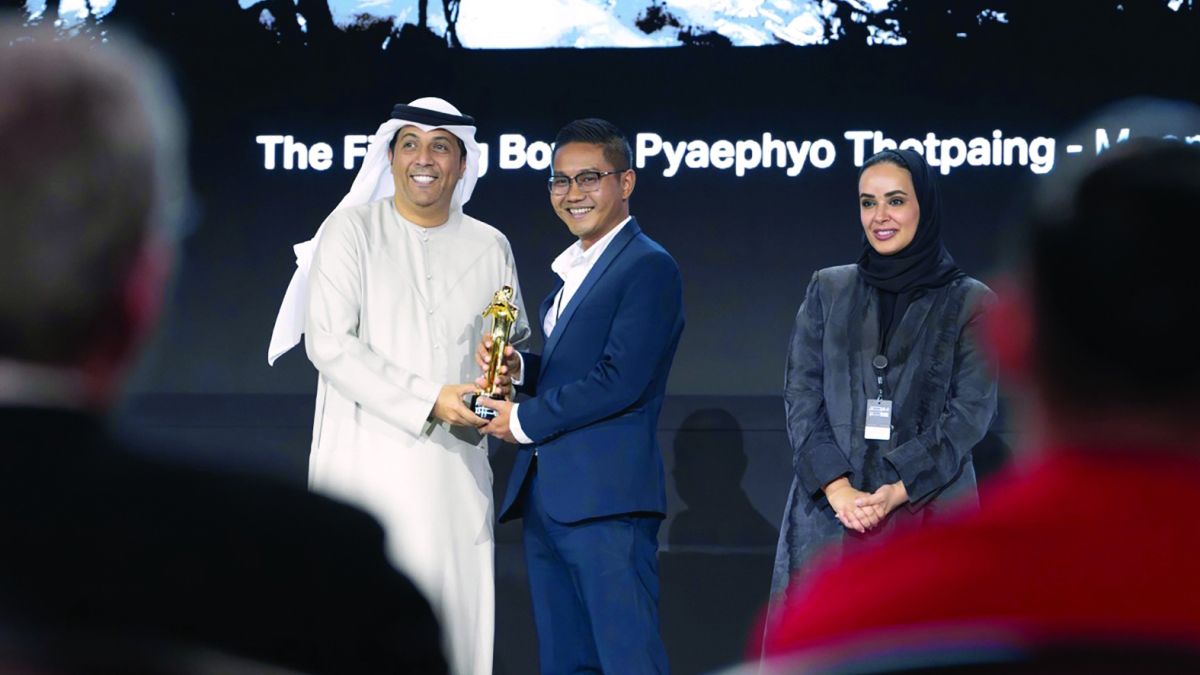 الامارات | بين السماء والأرض.. مصورون عالميون  يجسدون قوة الطبيعة في «إكسبوجر 2025»