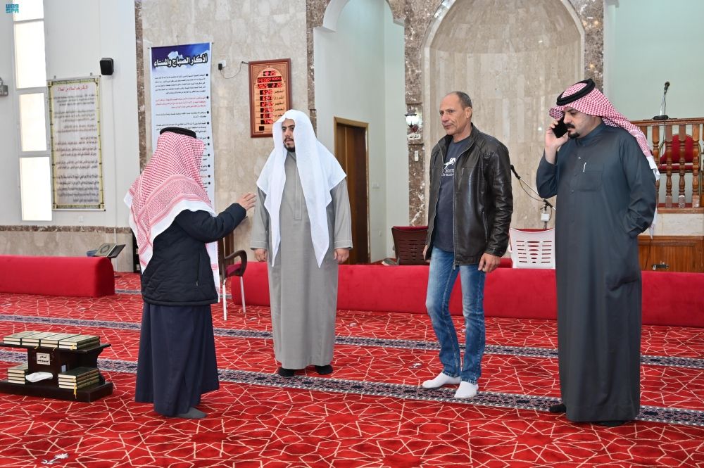 الجوف.. "الشؤون الإسلامية" تهيئ الجوامع والمساجد استعدادا لشهر رمضان
