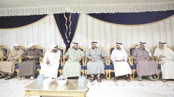 سيف بن زايد يقدم واجب العزاء بوفاة بهلة الشامسي