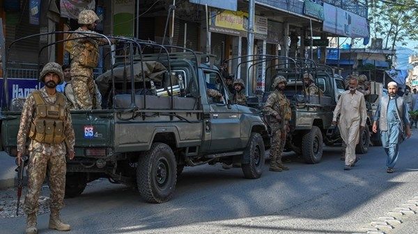 قتيل و4 مصابين بهجوم إرهابي في باكستان