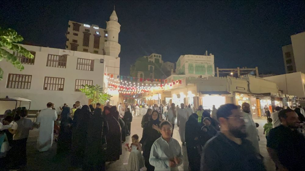 فيديو| "اليوم" تتجول بين ازقة جدة التاريخية خلال موسم رمضان 