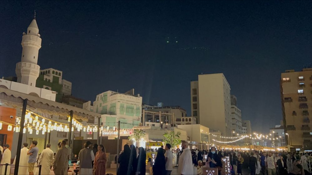 فيديو| "اليوم" تتجول بين ازقة جدة التاريخية خلال موسم رمضان 