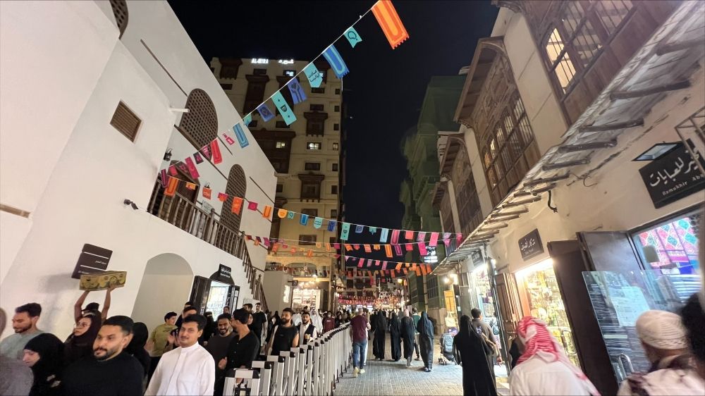 فيديو| "اليوم" تتجول بين ازقة جدة التاريخية خلال موسم رمضان 