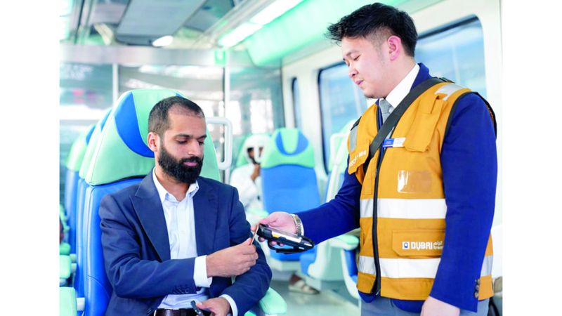 الامارات | نظام رقمي يزيد معدلات التفتيش 14% في محطات «مترو» و«ترام دبي»