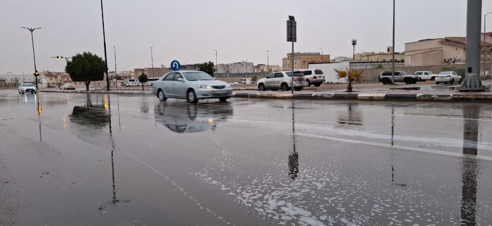 "الأرصاد" ينبه من أمطار رعدية ونشاط للرياح على منطقتي حائل وجازان