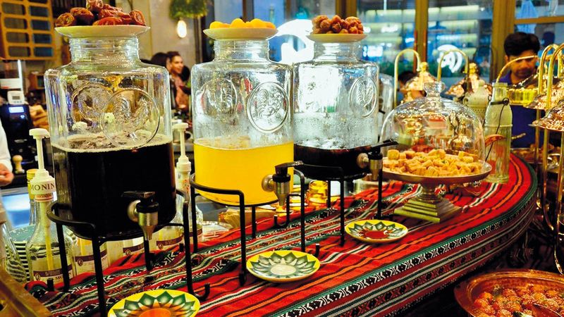 الامارات | أفضل المشروبات الرمضانية لتعزيز الطاقة والترطيب خلال الشهر الفضيل