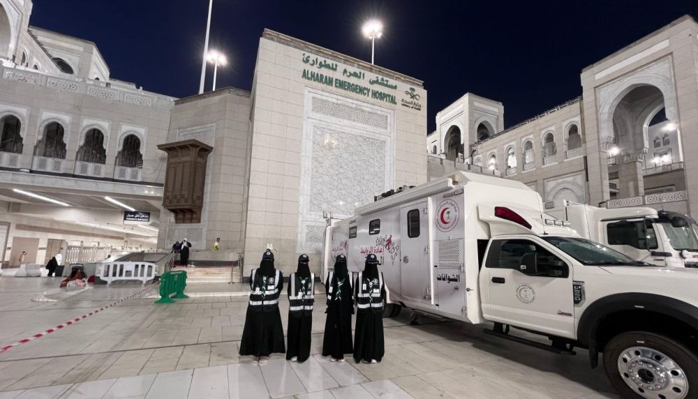 فتيات الكشافة السعودية.. نموذج مُلهم في خدمة المعتمرين خلال رمضان