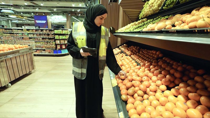 الامارات | 64.5 ألف زيارة تفتيشية على المنشآت الغذائية بدبي في 2024