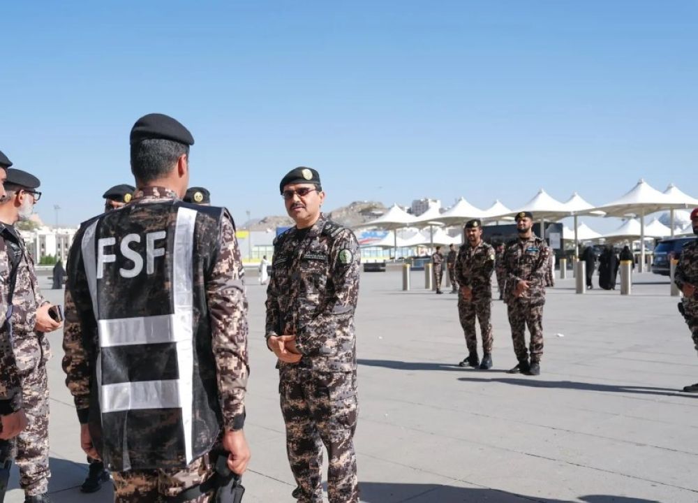 قائد قوات أمن المنشآت يشدد على تيسير حركة الزوار والمعتمرين