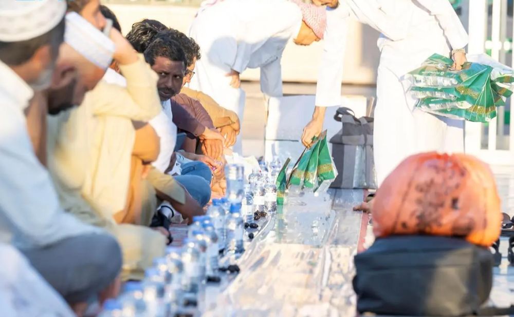 1.5 مليون حبة تمر على سفر إفطار الصائمين في المسجد النبوي يوميًا