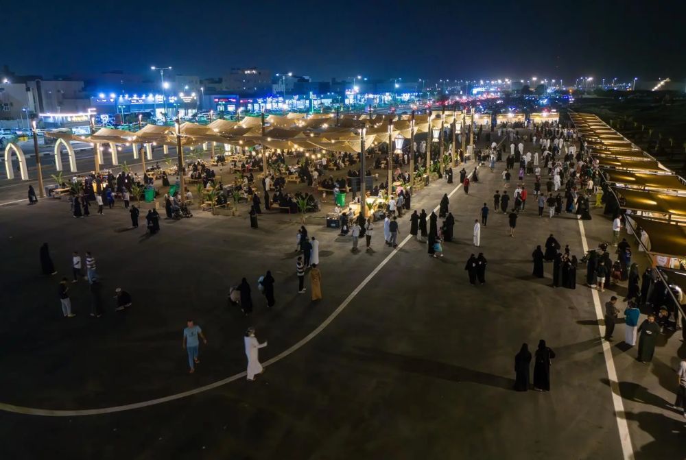 "سوق البلد الرمضاني" يعيد أهالي جازان لممارسة الألعاب الشعبية القديمة