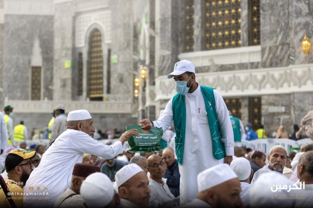 10 ملايين وجبة إفطار في الحرمين الشريفين خلال النصف الأول من رمضان